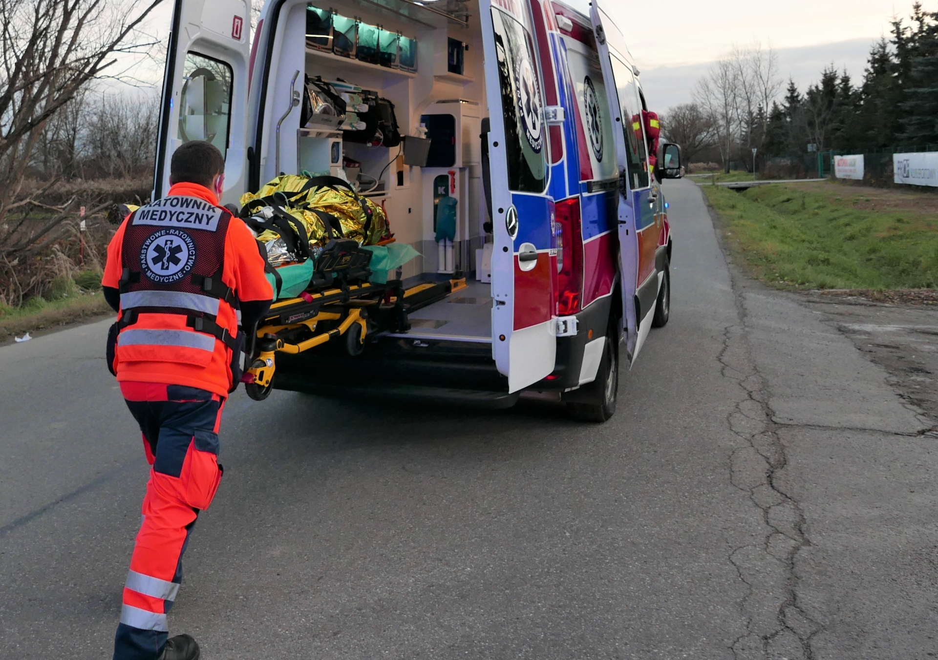 AGRESJA WOBEC RATOWNIKÓW NIE JEST BEZKARNA