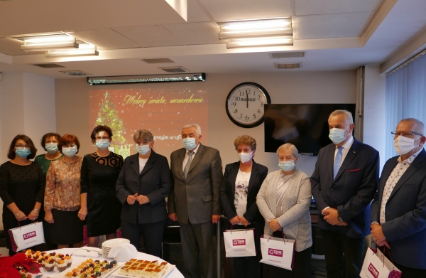 GRATULACJE I PODZIĘKOWANIA DLA EMERYTÓW