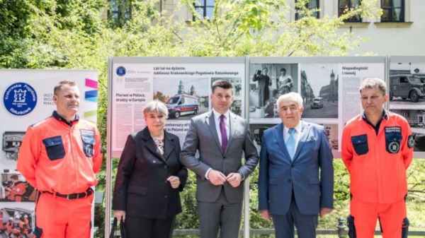 130 LAT NA DYŻURZE